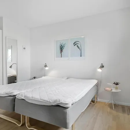 2 Bedroom Cozy In Apartment Gudhjem
